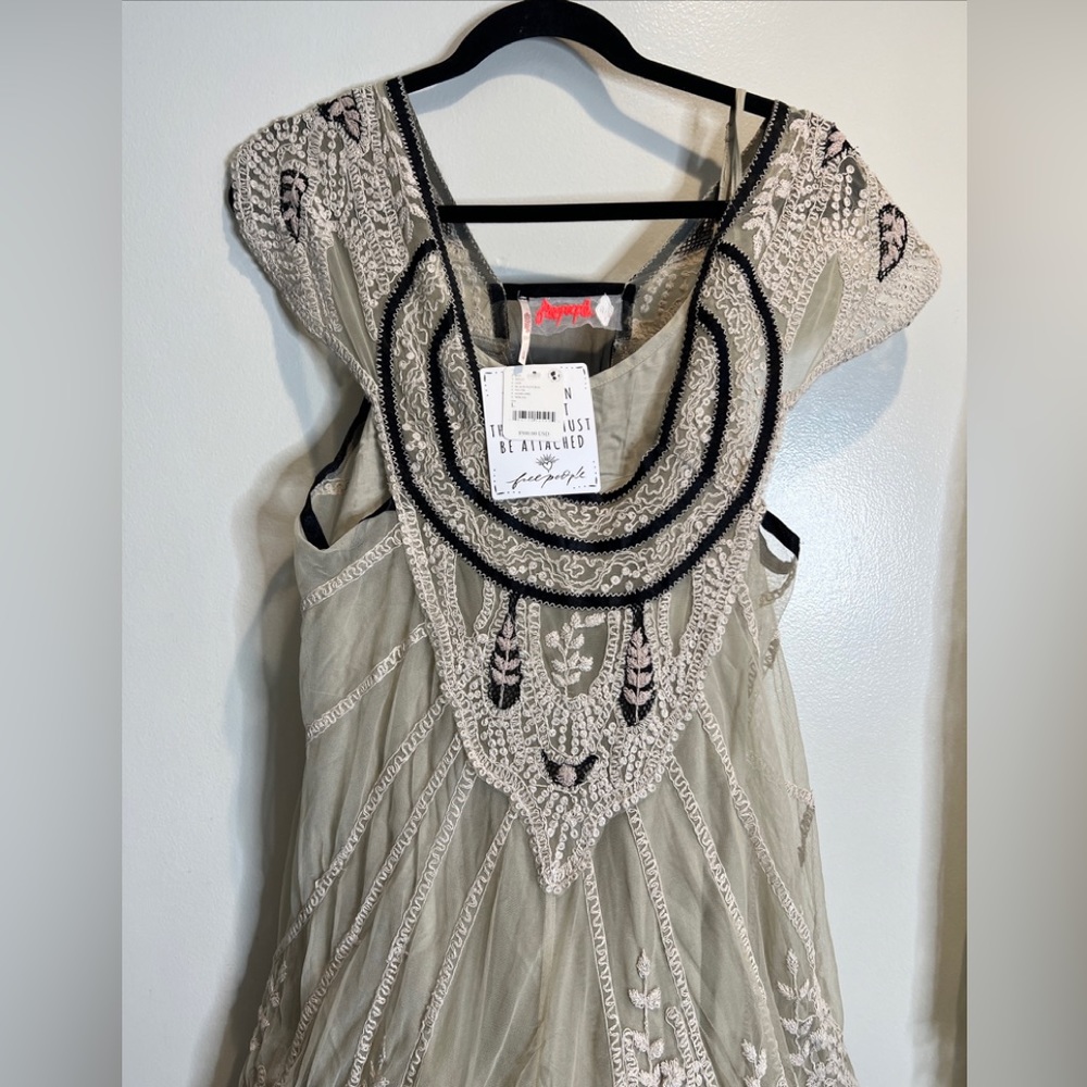 Free People Ethereal Lace Vintage Embroidered Maxi Dress L $500 - Picture 9 of 11
